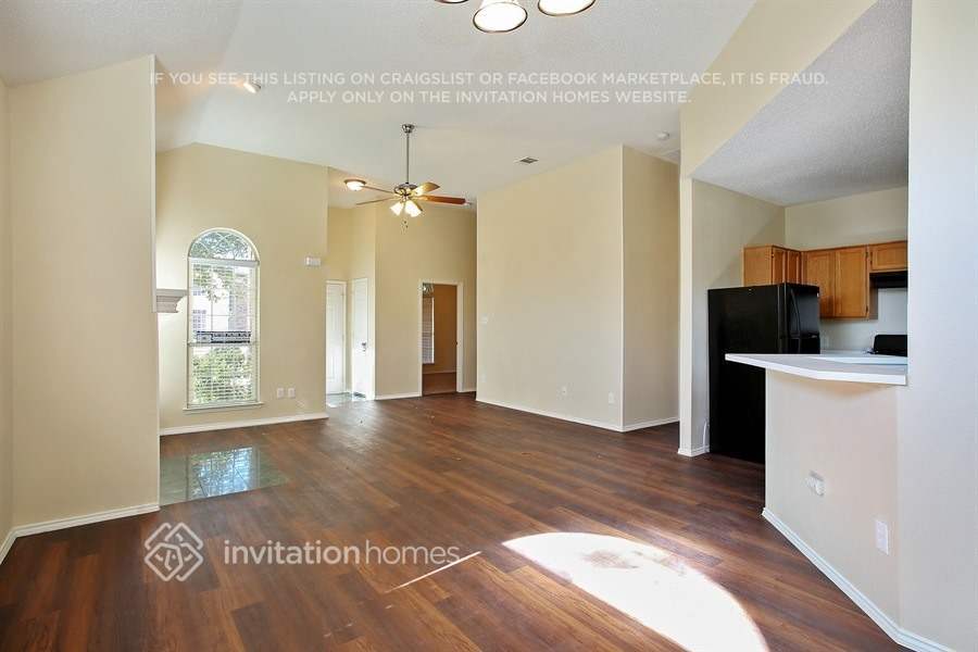Building Photo - 2624 Bent Brook Dr