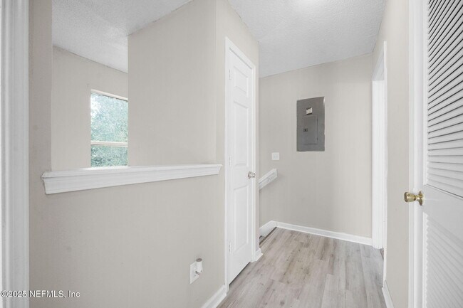 Building Photo - 788 Spearing St