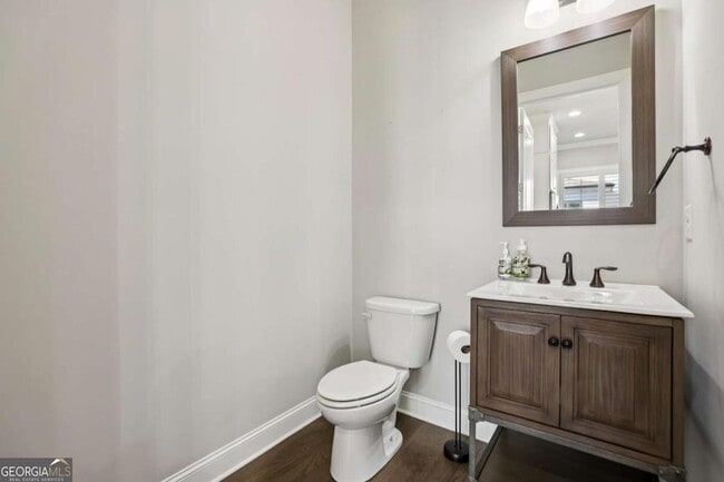 Building Photo - 355 Cricket Ln