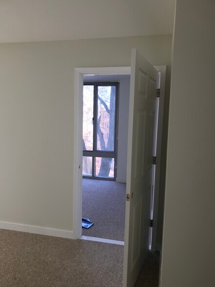 Building Photo - 950 25th St NW