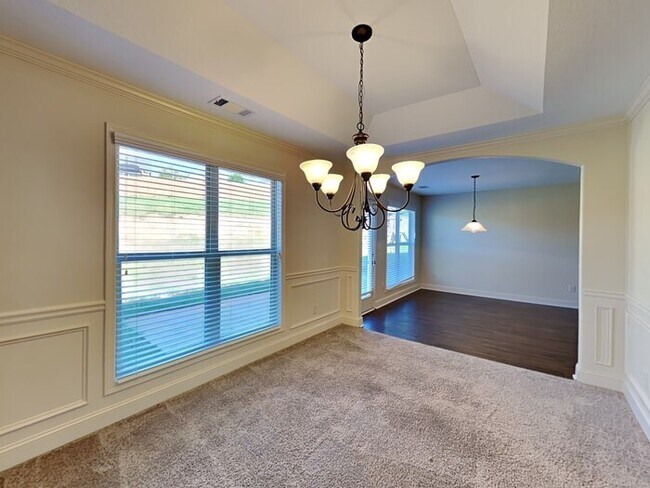 Building Photo - You'll want to see this home for yourself!