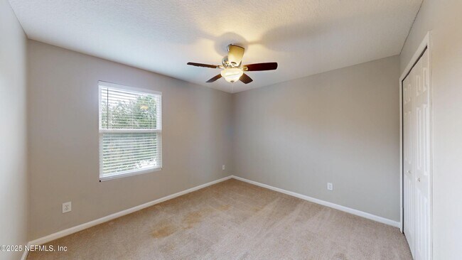 Building Photo - 105 N Aberdeenshire Dr