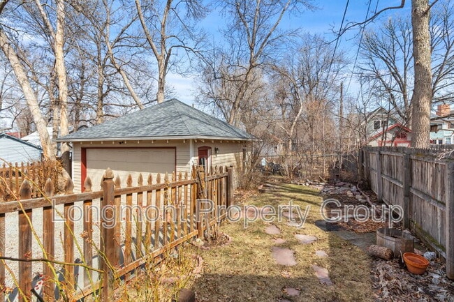 Building Photo - 632 Bross St