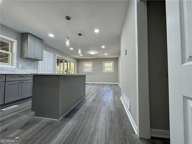 Building Photo - 3489 Creighton Rd SW