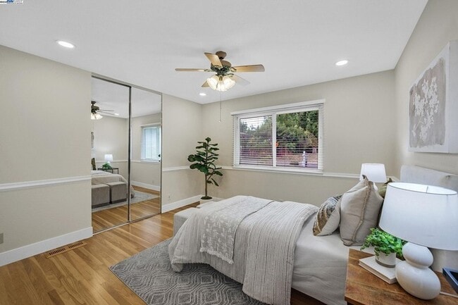 Building Photo - Updated Single-Story 4BR Home with Pool in Prime Pleasanton Valley Location