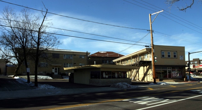 Primary Photo - 548-552 Sheridan Rd