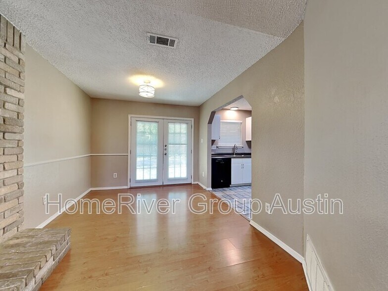Building Photo - 1007 Edgerly Ln