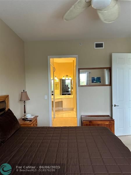 Building Photo - 3600 Oaks Clubhouse Dr