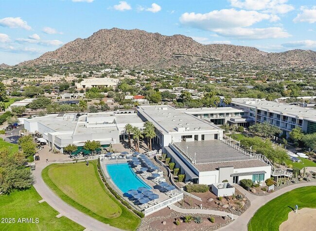 Building Photo - 5455 E Lincoln Dr