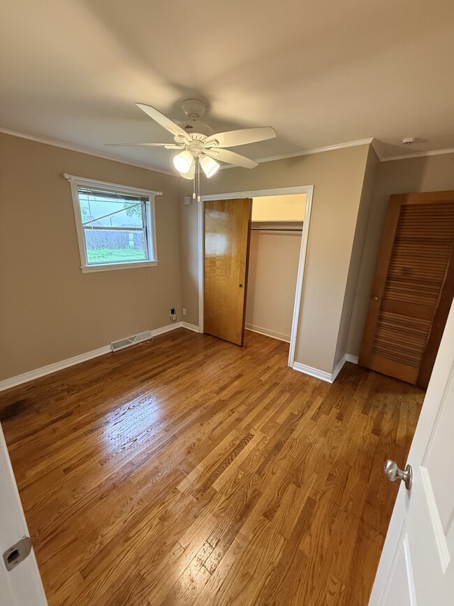 Building Photo - 514 Oliver Dr