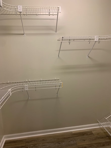 Building Photo - 7788 Pintail Dr