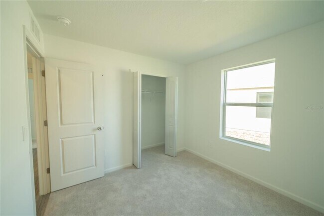 Building Photo - 4757 SW 83rd Lp