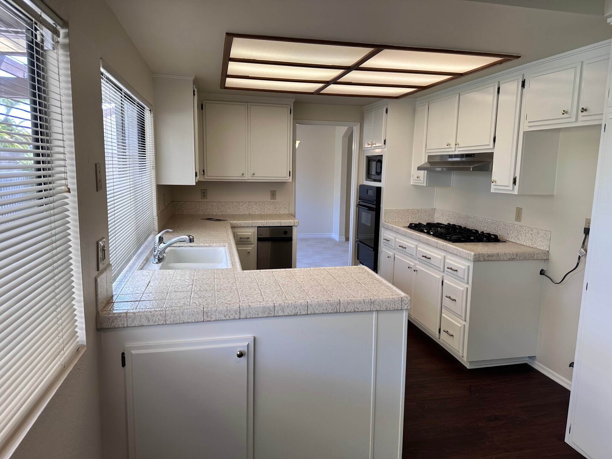 Building Photo - 3218 Tannencrest Dr