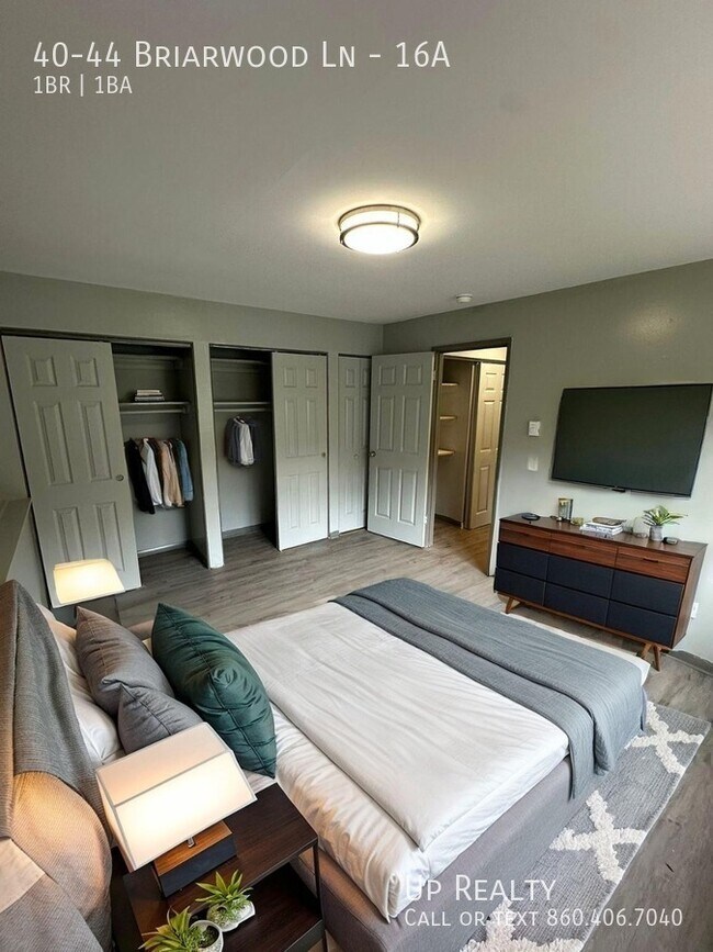 Building Photo - 40-44 Briarwood Ln-16A