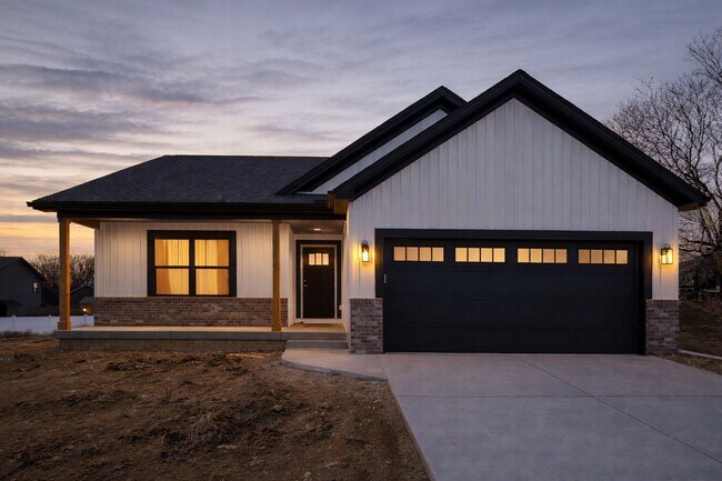 Building Photo - 2503 Treeline Drive