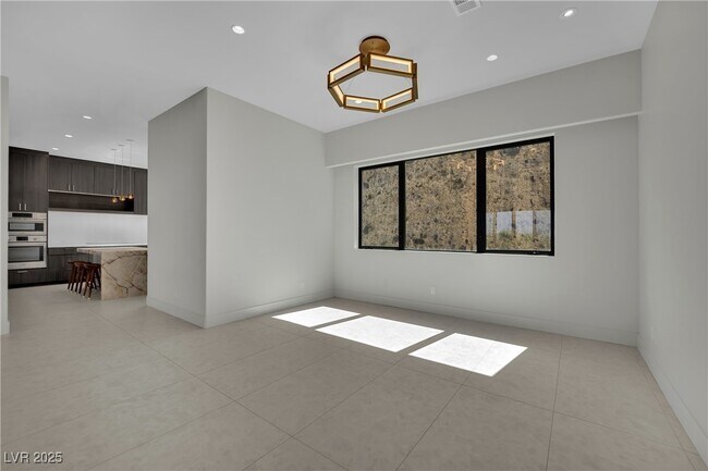 Building Photo - 378 Tranquil Peak Ct