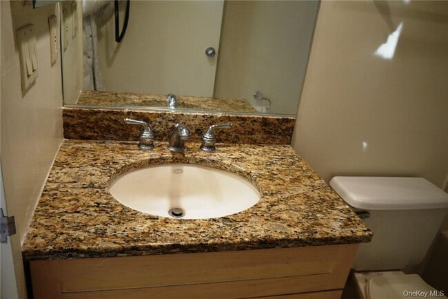 Building Photo - 5307 Villa at the Woods