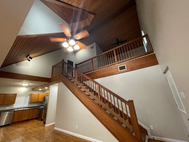 Building Photo - NEW ON MARKET