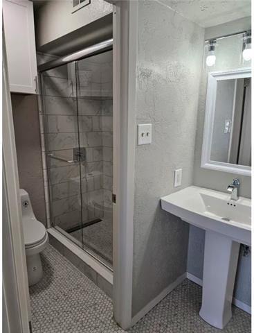 Building Photo - 5303 Fleetwood Oaks Ave