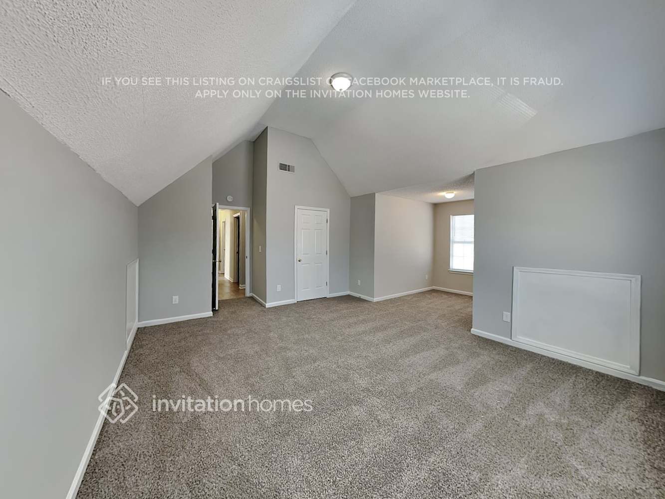 Building Photo - 685 Meadows Ln