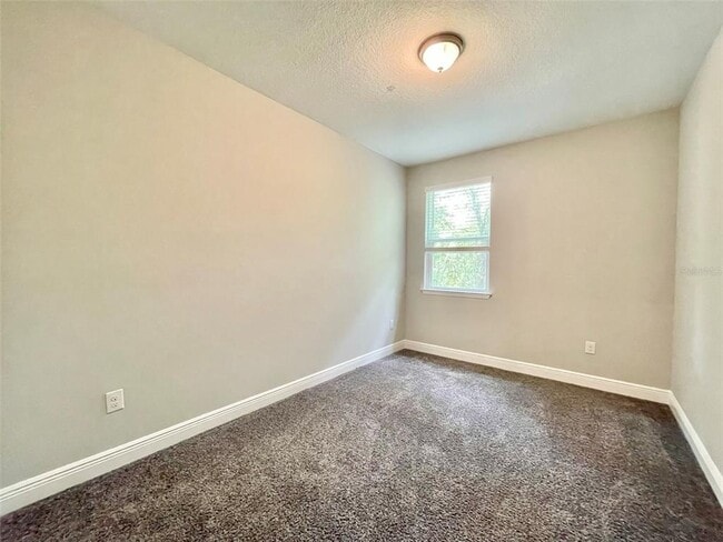 Building Photo - 2820 Grand Kemerton Pl
