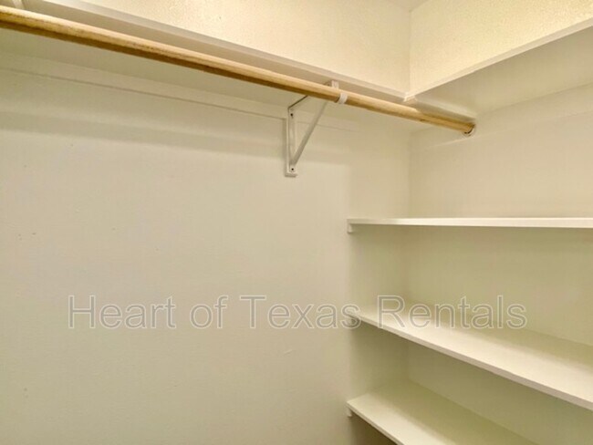 Building Photo - 3600 Maple Ave