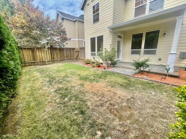 Building Photo - Well Appointed, Open Floor Plan 3-bedroom, 2.5-bathroom home in Beaverton