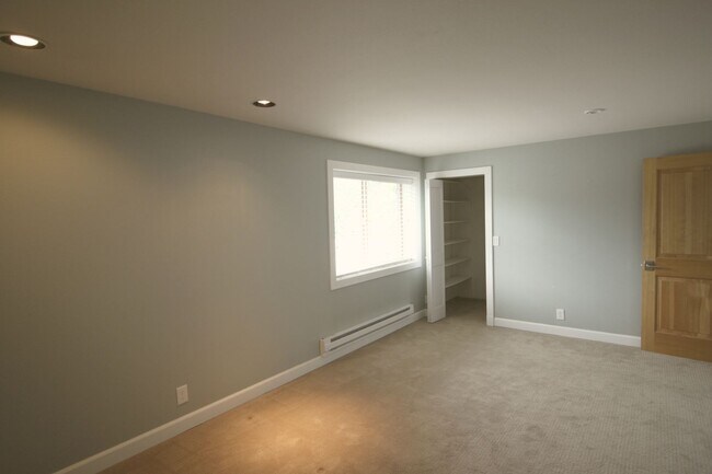 Building Photo - Greenwood Penthouse Apartment