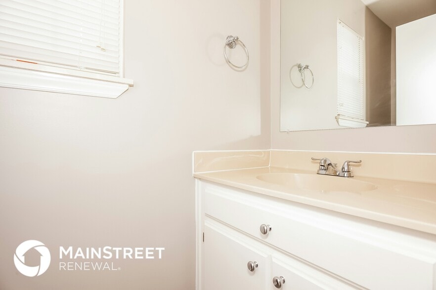 Building Photo - 516 Southland Rd