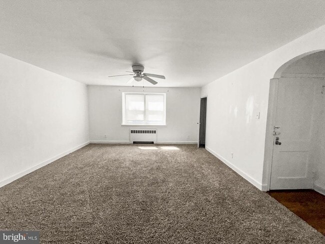 Building Photo - 5971 Woodcrest Ave
