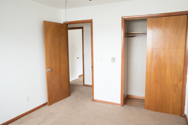 Building Photo - 2981 3rd Ave