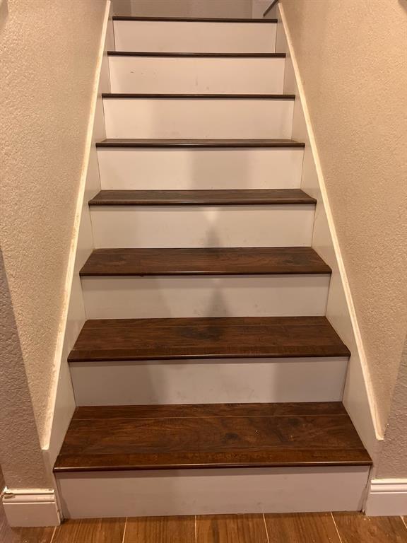 Building Photo - 728 Sampson