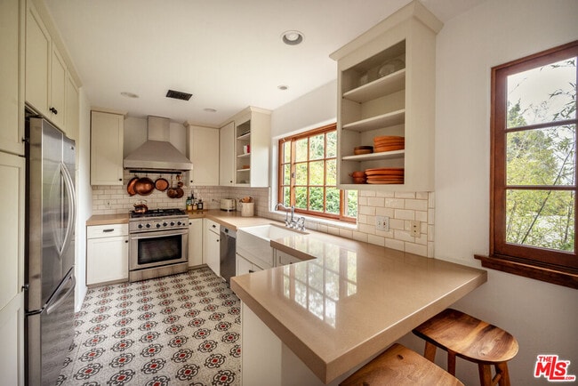 Building Photo - 8515 Ridpath Dr