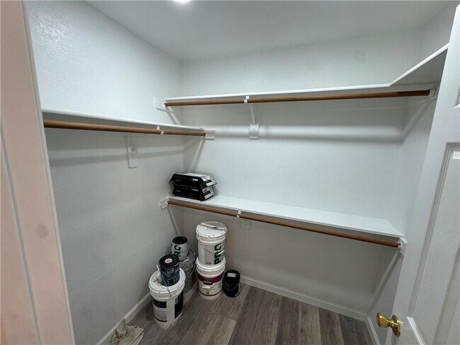 Building Photo - 26 Greenridge Ln