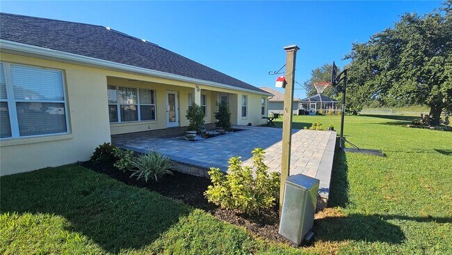 Building Photo - 6738 Ashbury Dr