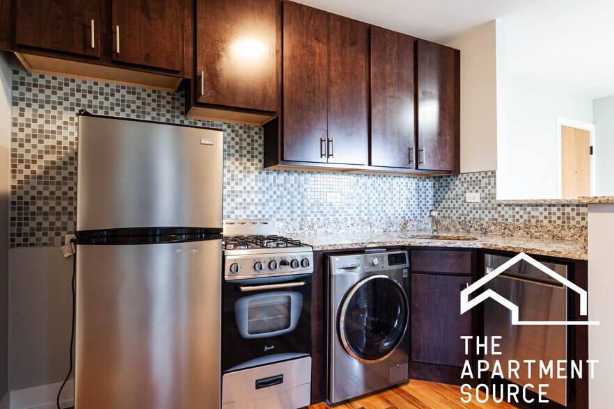 Building Photo - 2907 N Mildred Ave