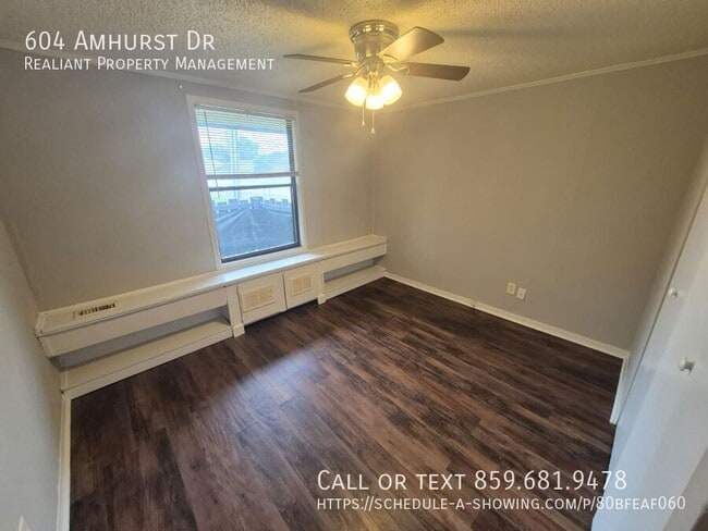 Building Photo - 604 Amhurst Dr