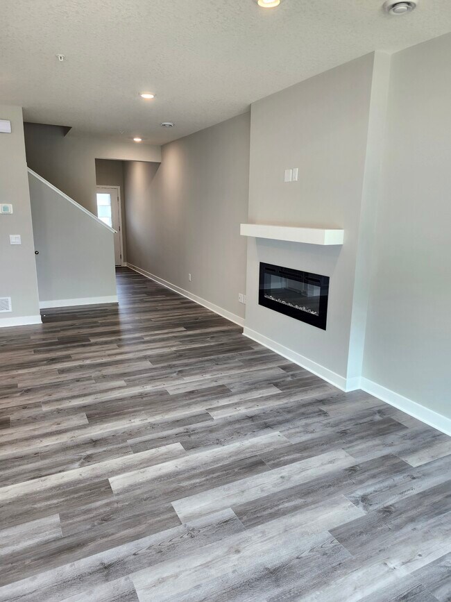 Building Photo - 11128 Balsam Pointe Trl