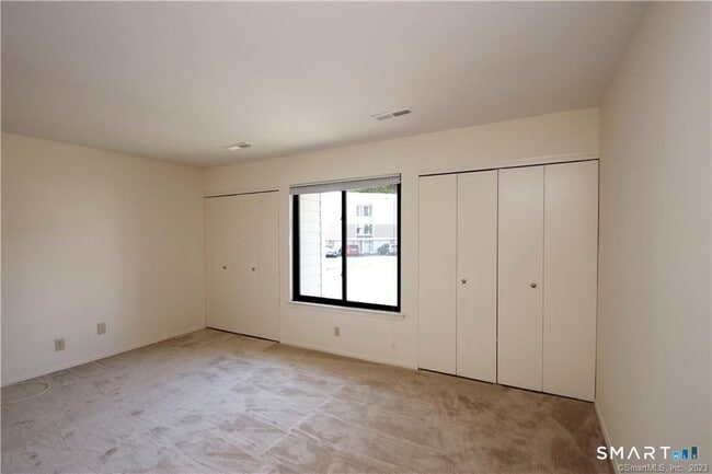 Building Photo - 48 Lawson Ln