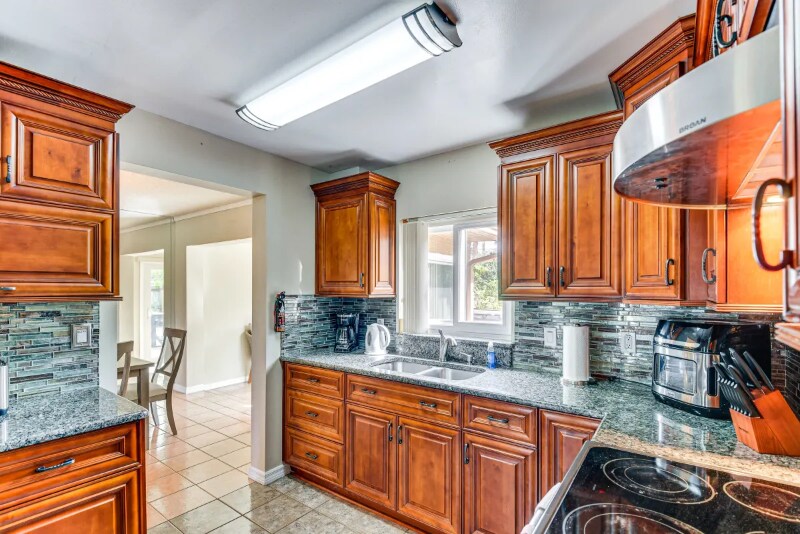 Building Photo - 24 Coral Reef Ct N
