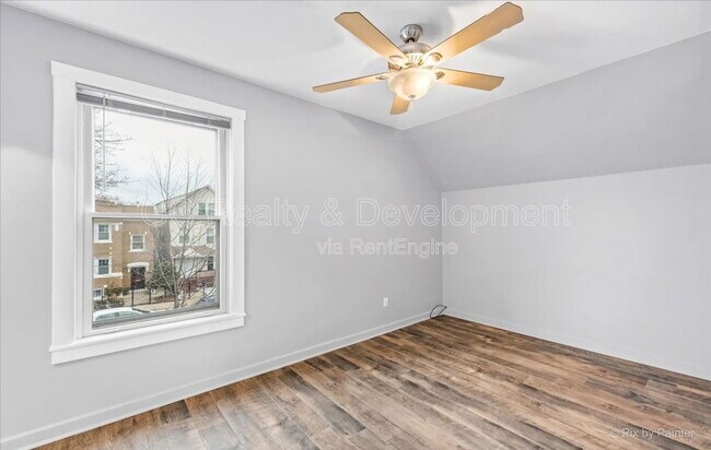 Building Photo - 1932 N Karlov Ave