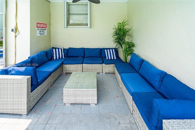 Building Photo - 437 NE 107th St