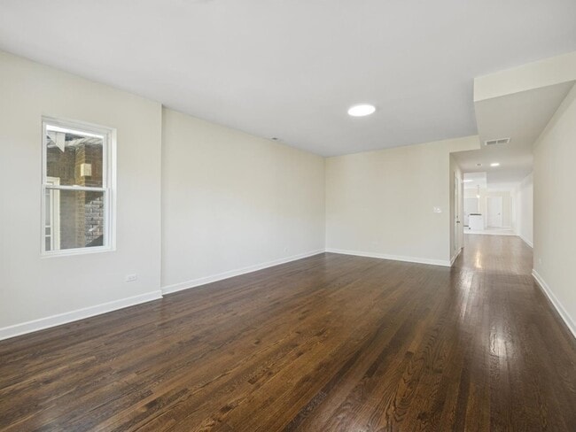 Building Photo - 5547 W Jackson Blvd