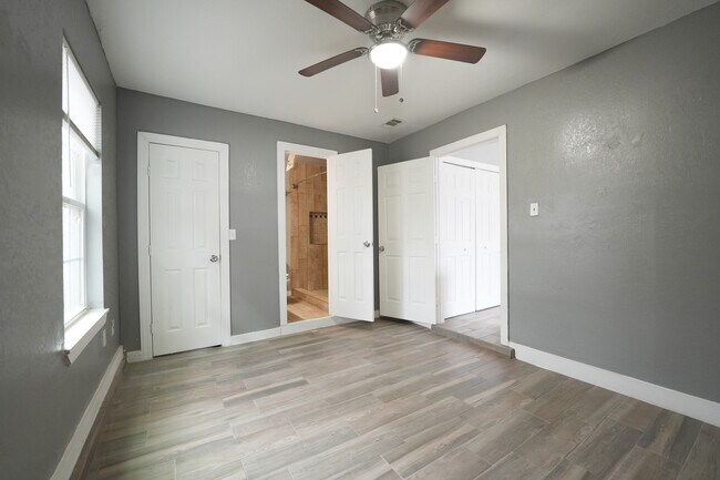 Building Photo - 4011 Fire Sun