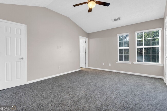 Building Photo - 5313 Paramount View Way NE