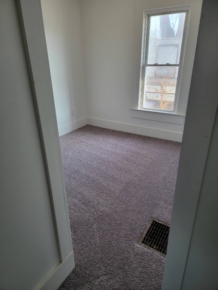 Primary Photo - 913 E 28th St