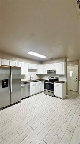 Building Photo - 7001 Porthville Dr