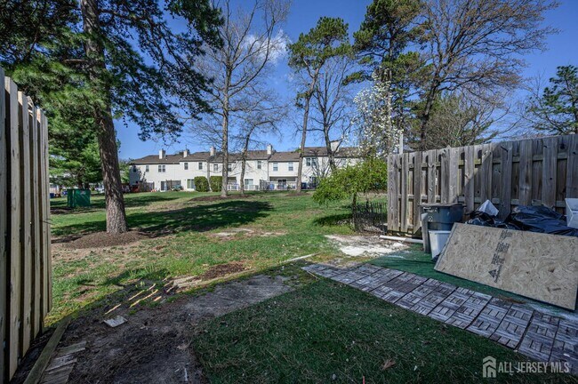 Building Photo - 805 Darlington Dr