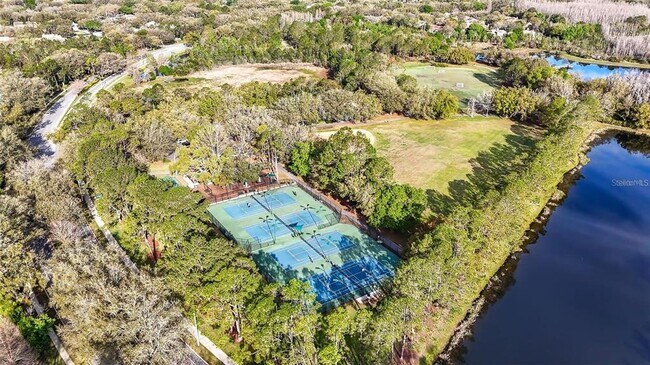 Building Photo - 9481 Highland Oak Dr