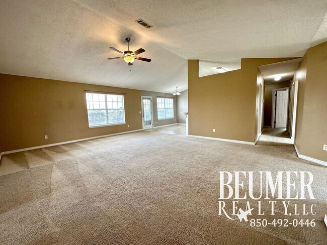Building Photo - Spacious 3 bd/2 ba Open Floor Plan Home fo...